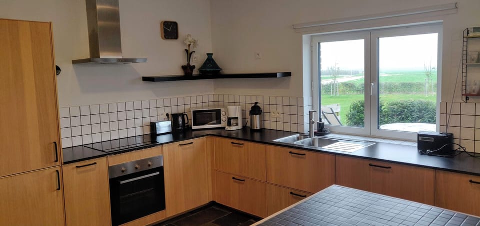 Villa, 4 Bedrooms | Private kitchen | Full-size fridge, microwave, oven, stovetop