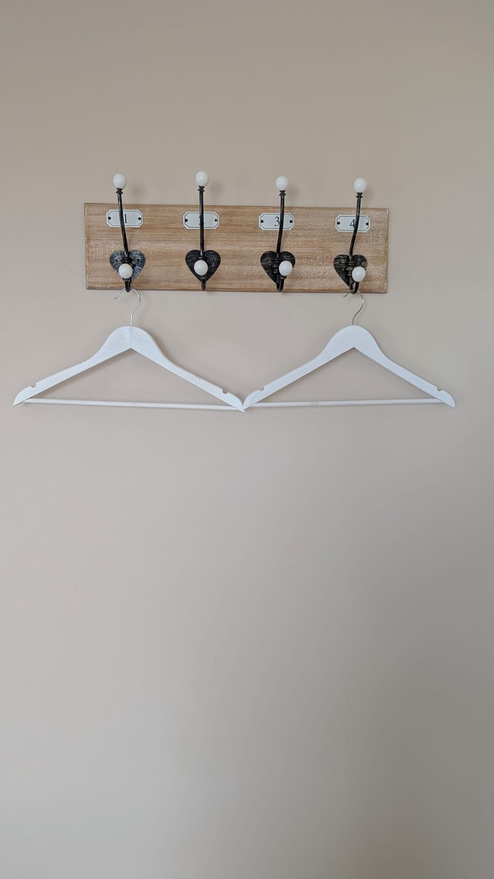 Double Room | Blackout drapes, iron/ironing board, free WiFi, bed sheets