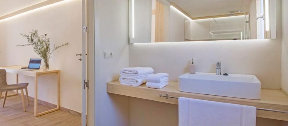 Double Room, Terrace, Mountain View | Bathroom sink
