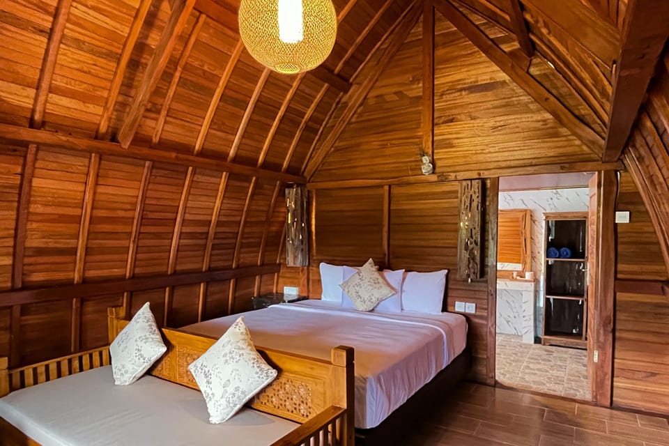 Lumbung Villa with Mountain View | In-room safe, desk, iron/ironing board, free WiFi