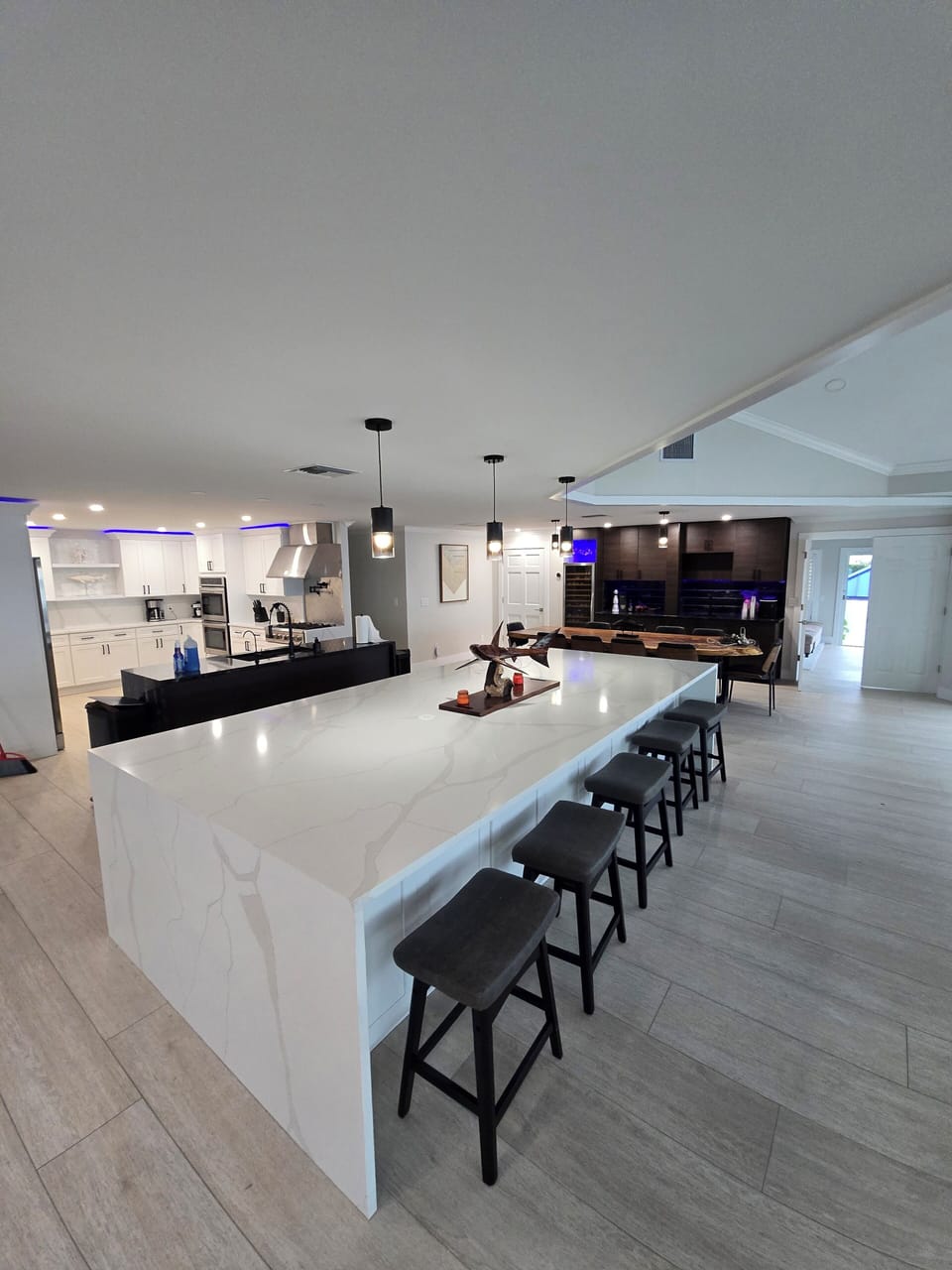 No shortage of room in the kitchen!