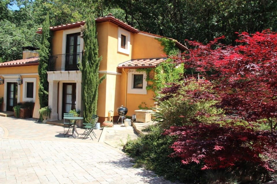 Guest cottage