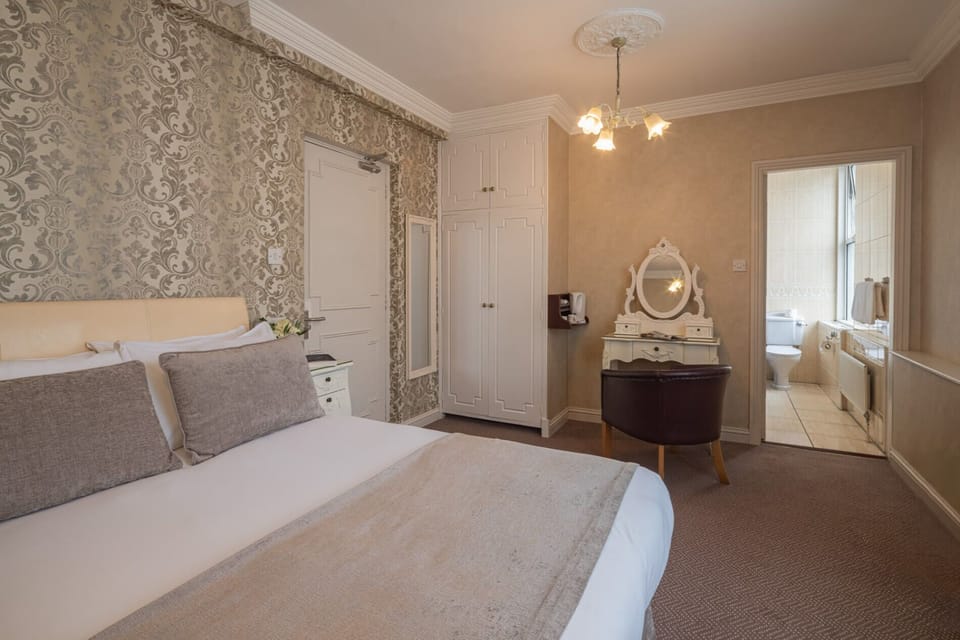 Classic Single Room | Iron/ironing board, rollaway beds, free WiFi