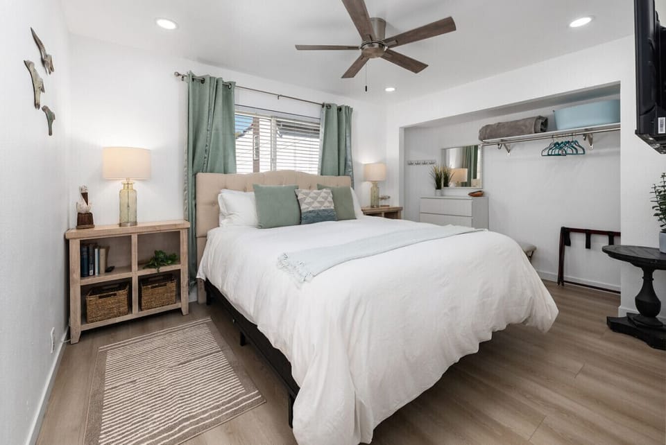 Master Bedroom - with Smart TV and attached FULL bathroom