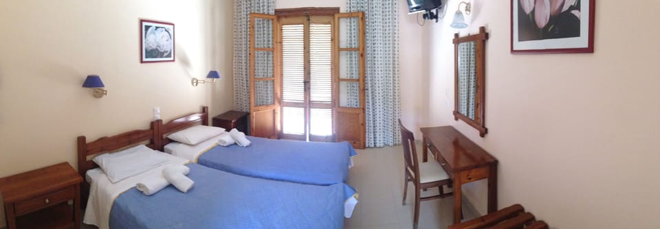 Standard Room | Premium bedding, minibar, rollaway beds, bed sheets