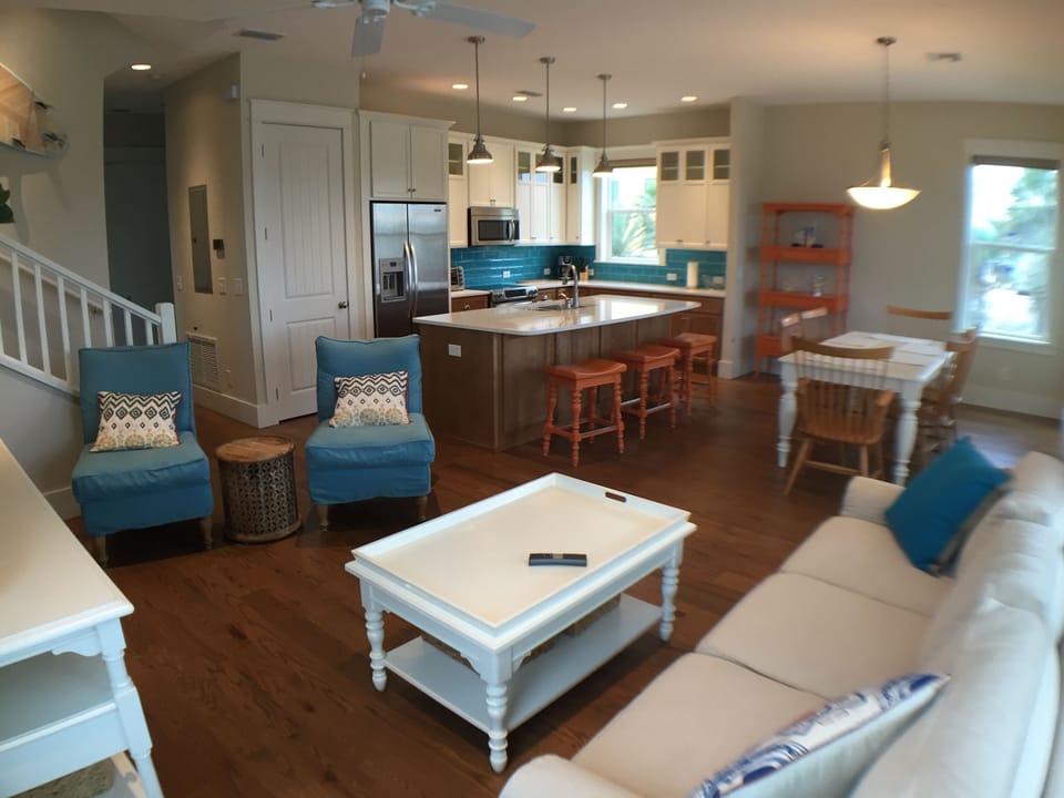 living room picture 2