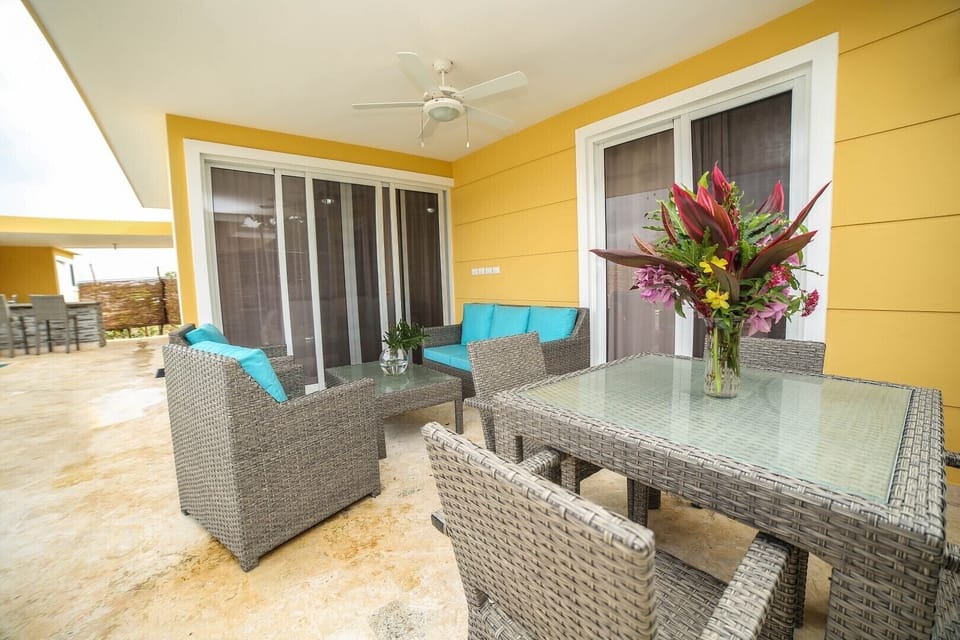lounge area/relax and enjoy outside