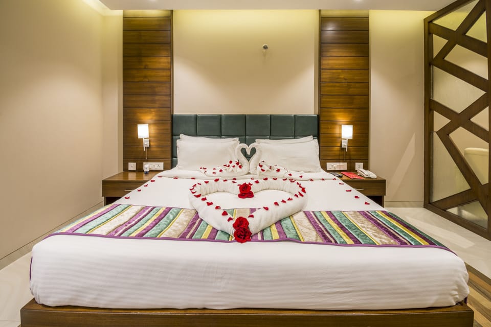 Superior Room | Down comforters, minibar, in-room safe, desk
