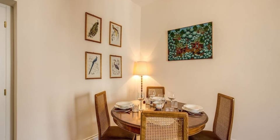 Apartment, 1 Bedroom | In-room dining