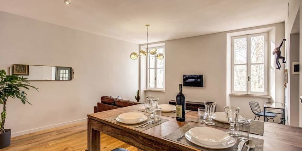 Studio | In-room dining