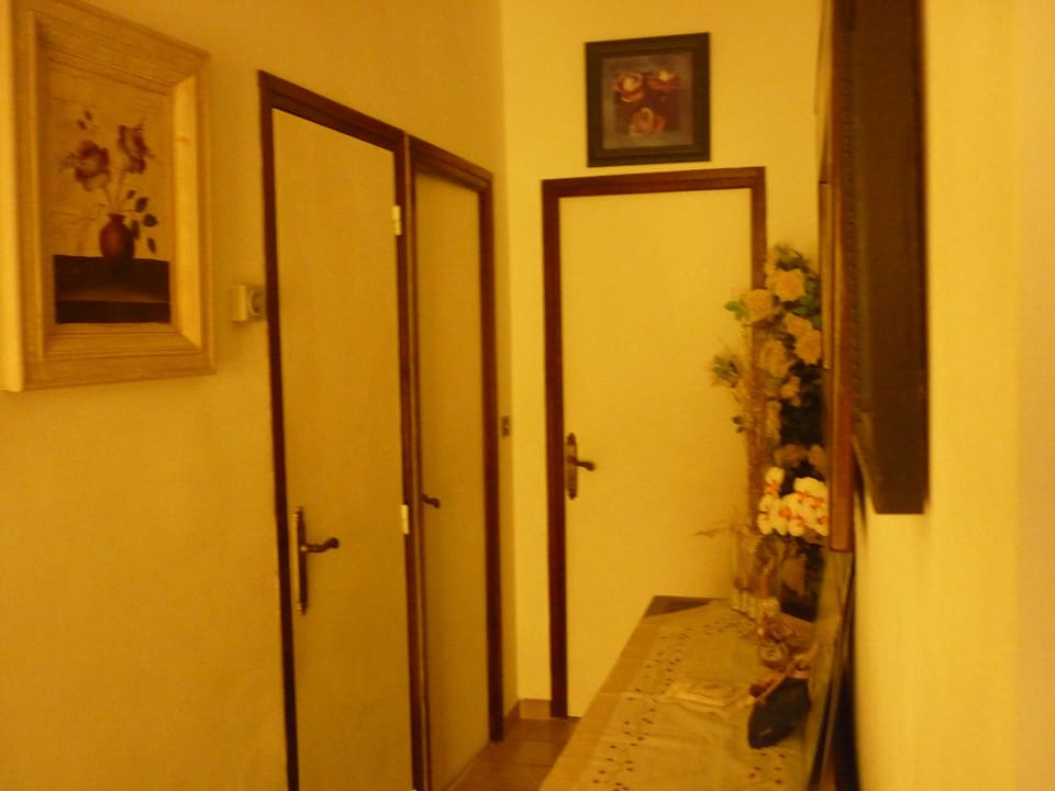Double Room | Minibar, desk, soundproofing, rollaway beds