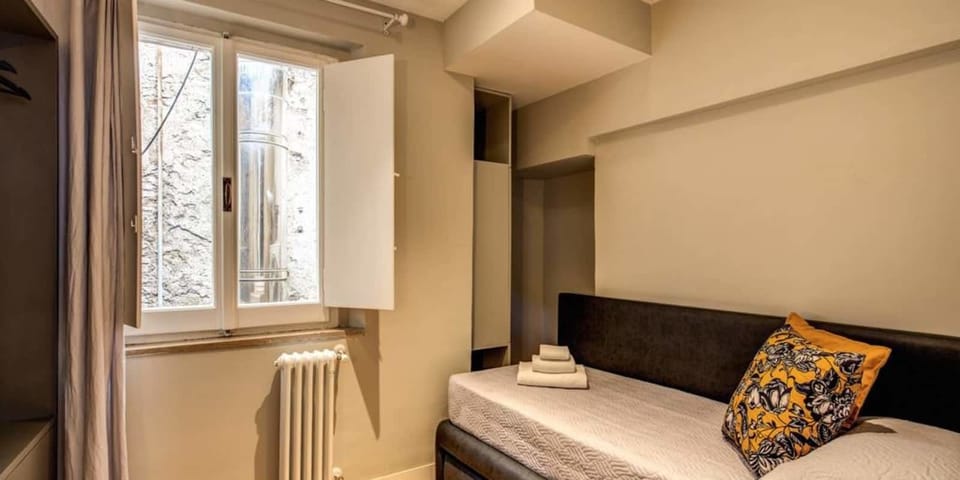 Apartment, 2 Bedrooms | 2 bedrooms, cribs/infant beds, free WiFi, bed sheets