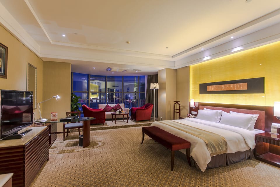 Memory foam beds, minibar, in-room safe, desk
