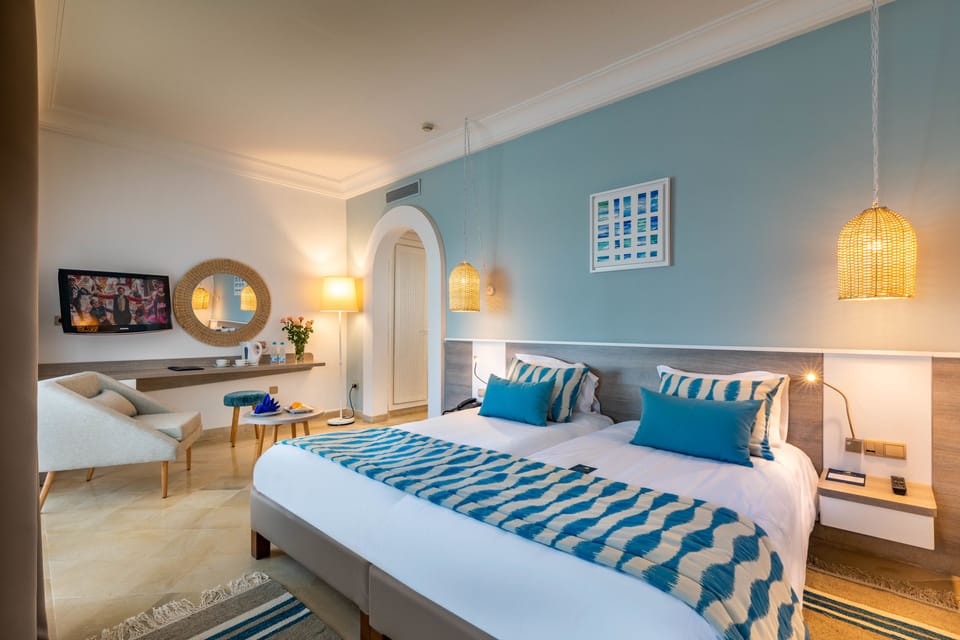 Premium bedding, minibar, in-room safe, desk