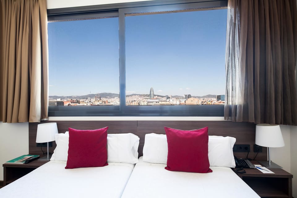 Superior Double Room | In-room safe, desk, blackout drapes, soundproofing