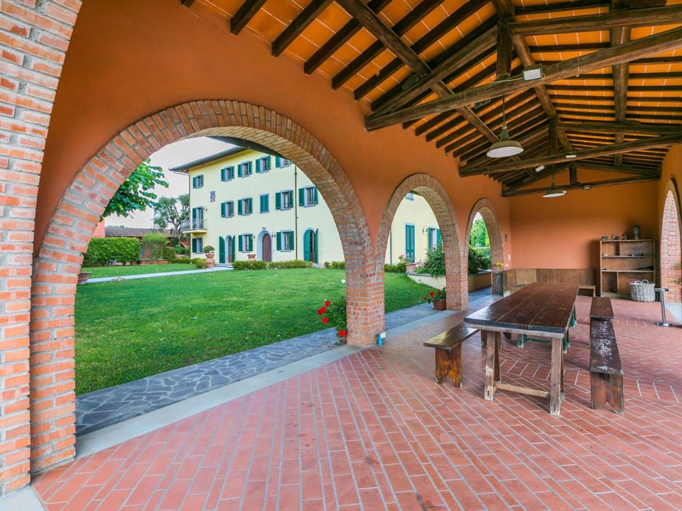 Property, Building, Plant, Shade, Wood, Window, Interior Design, Architecture, Brick, House