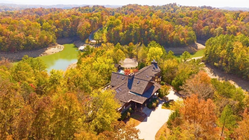Fall comes to life at this gated lake house in the Smoky Mountains!