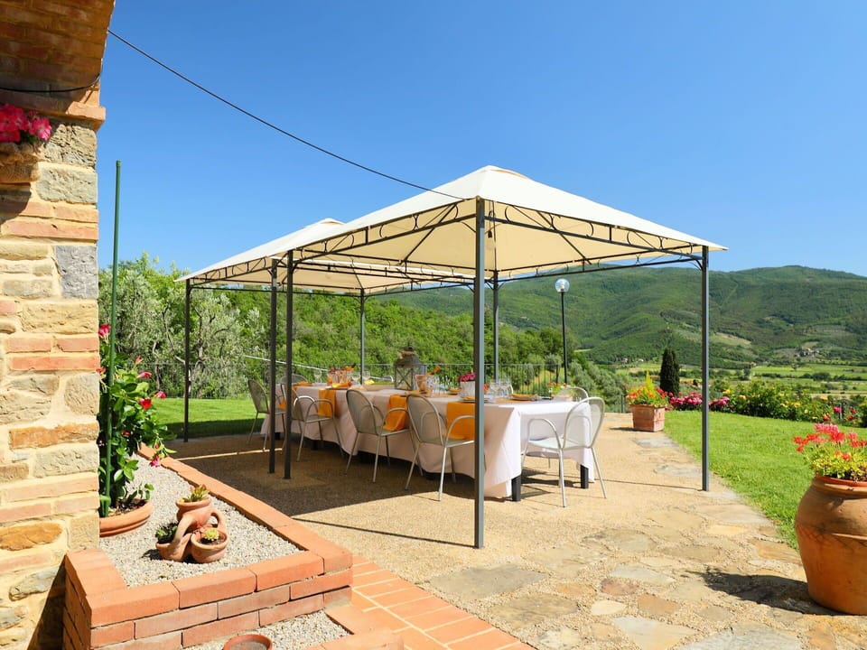 Property, Building, Real Estate, House, Patio, Roof, Canopy, Home, Shade, Pergola