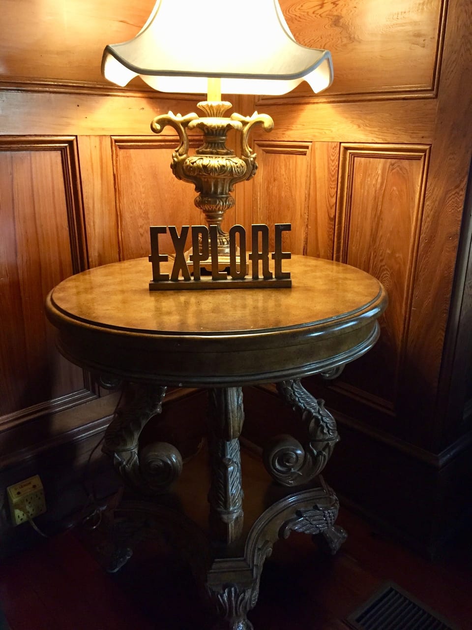 Antique lamps add to the ambiance!