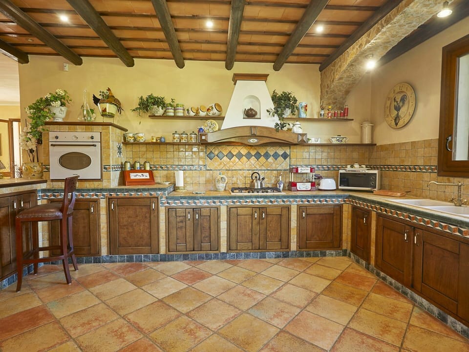 Cabinetry, Countertop, Kitchen, Wood, Interior Design, House, Flooring, Wood Stain, Floor, Building