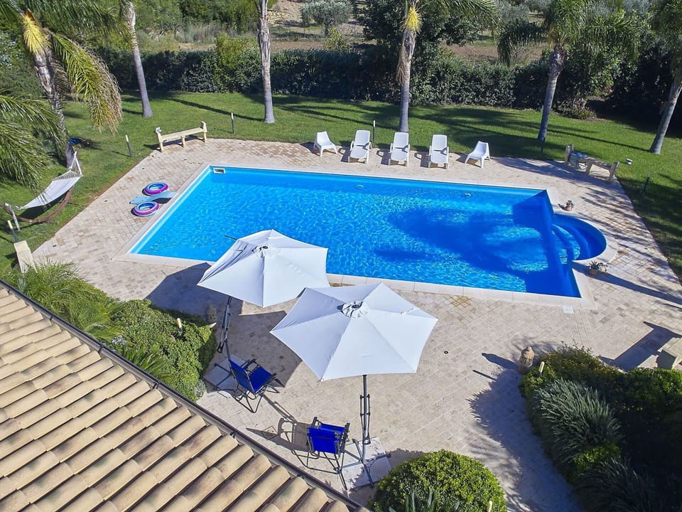 Swimming Pool, Property, Grass, Rectangle, Backyard, House, Lawn, Real Estate, Leisure, Architecture