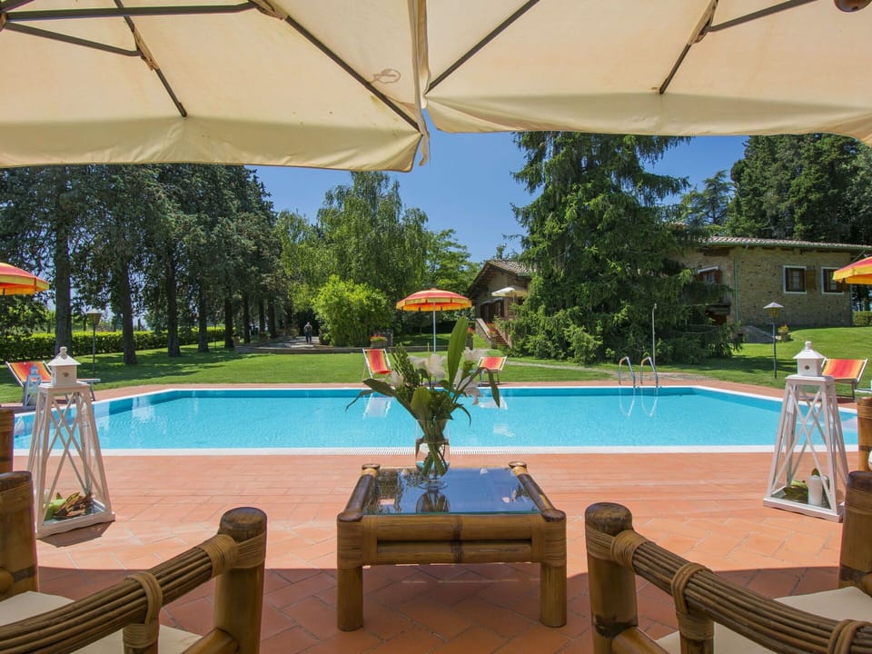 Swimming Pool, Property, Leisure, Vacation, Resort, Real Estate, Leisure Centre, Tree, House, Recreation