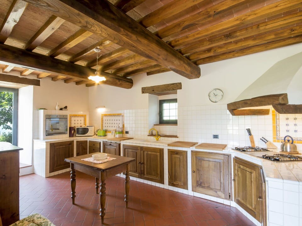 Room, Property, Building, Countertop, Furniture, Ceiling, Interior Design, Beam, Kitchen, House
