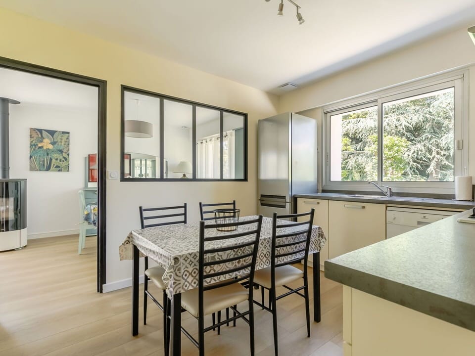 Window, Picture Frame, Property, Furniture, Table, Building, Interior Design, Wood, Houseplant, Shade