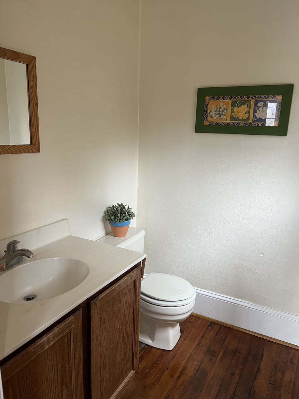 Half Bath compliments the other full bath in the house. 