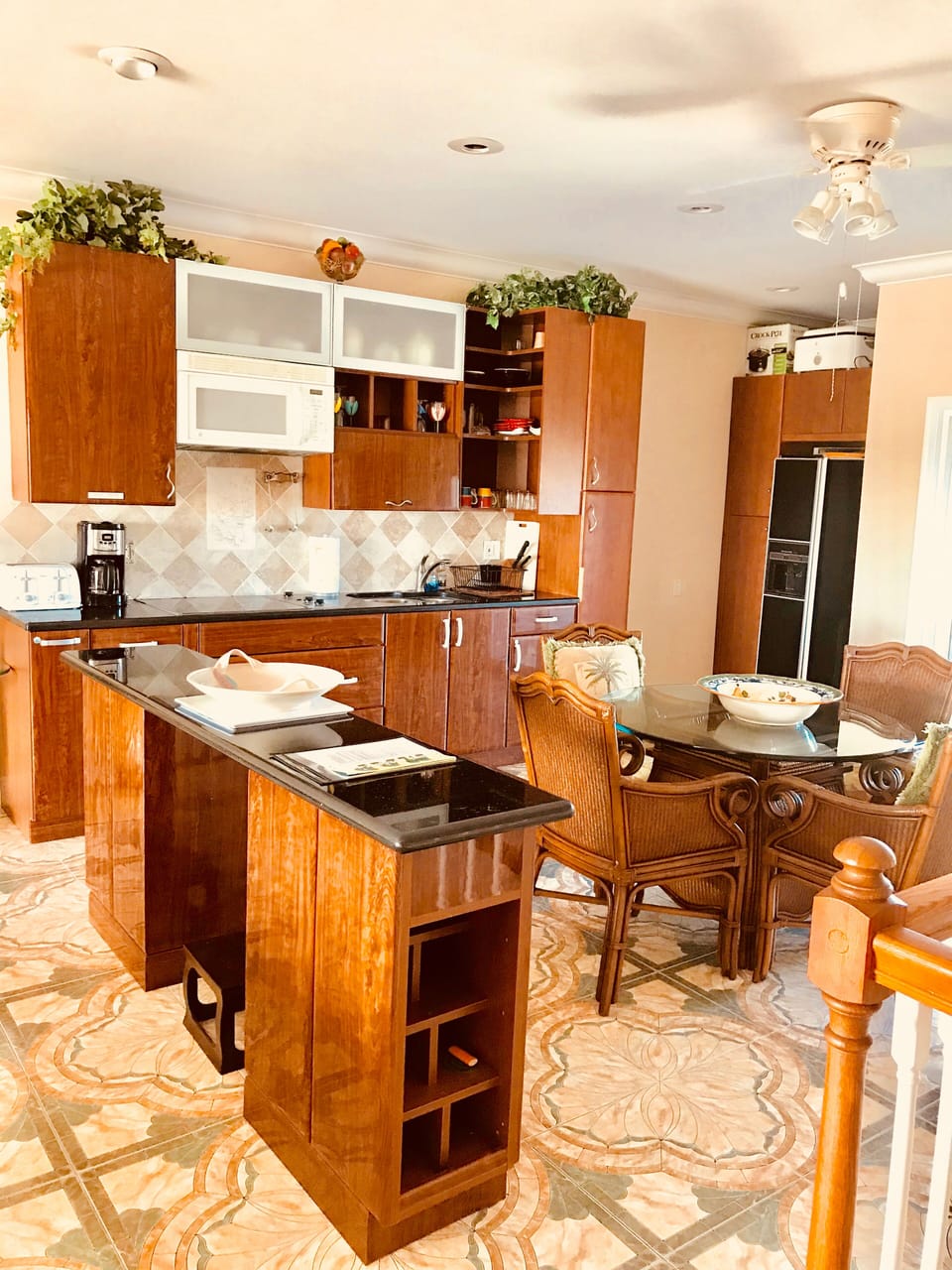 Fully Stocked Kitchen will all needed equipment to prepare your meals at home(M)