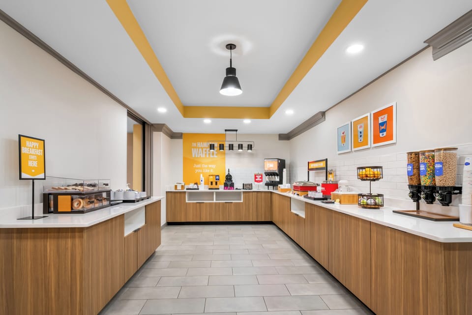 Free daily buffet breakfast