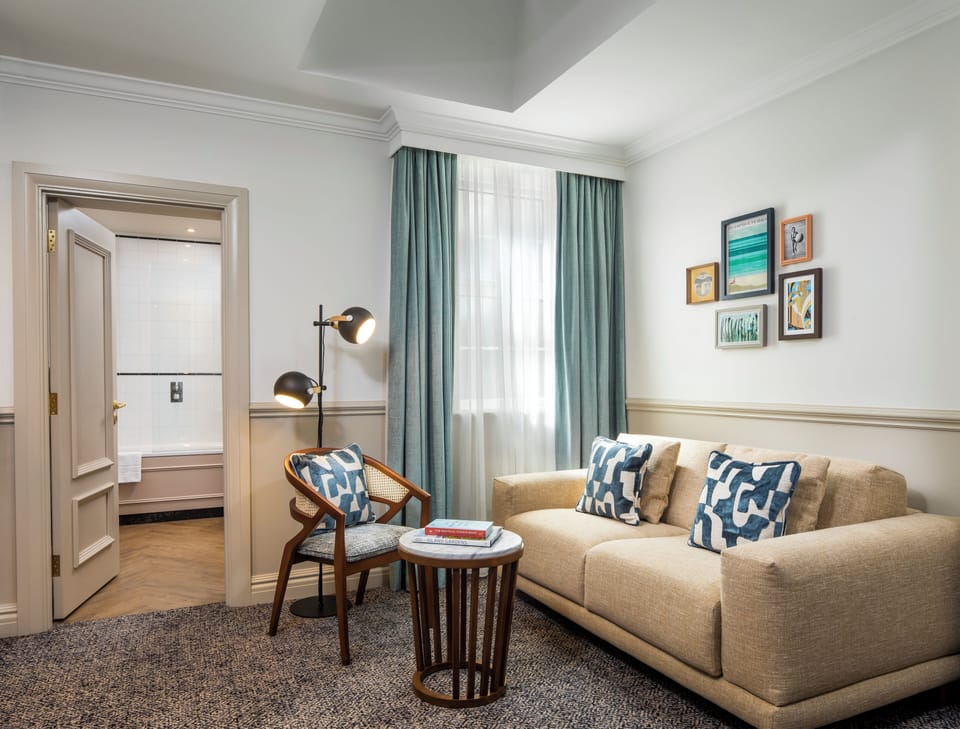 Deluxe Double Room | Desk, iron/ironing board, free WiFi