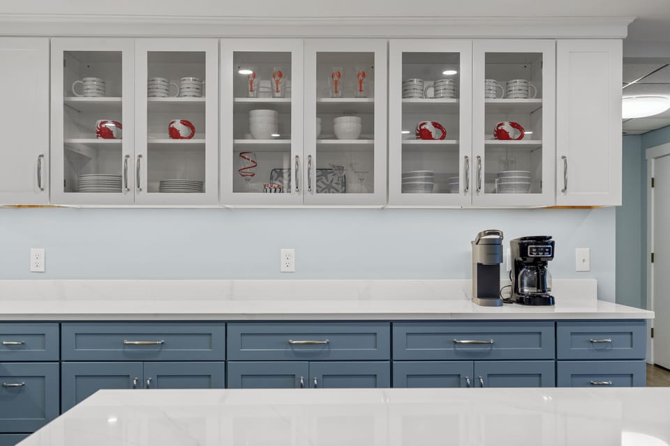 Newly renovated kitchen. Keurig and drip coffee maker. Filters provided. 