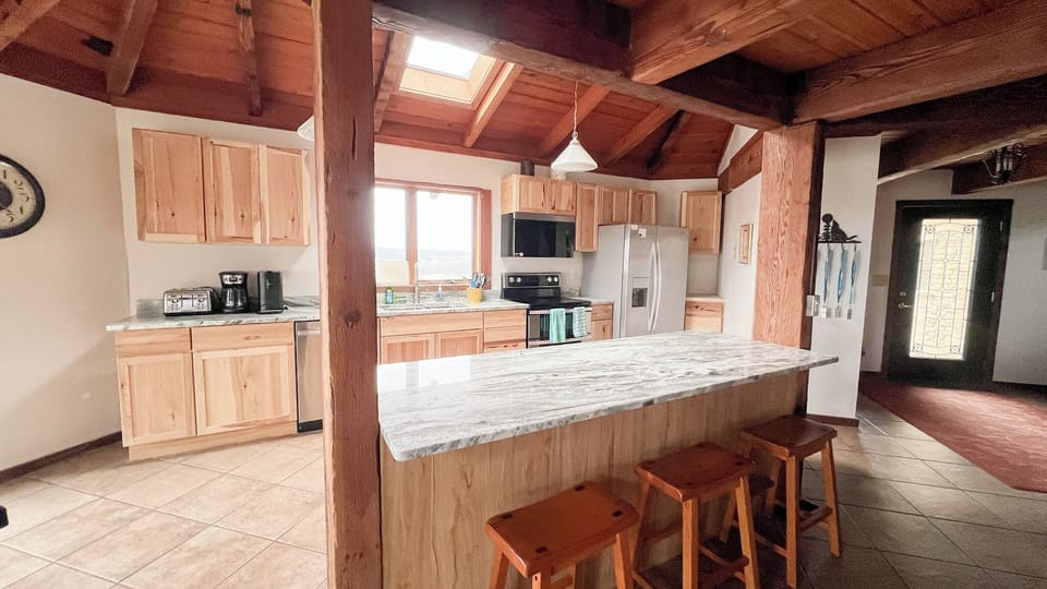 Brixen Ivy Ranch Octagon House 