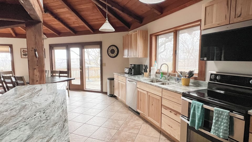 Brixen Ivy Ranch Octagon House 