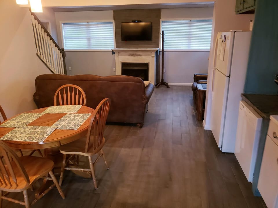View from kitchen to living room 