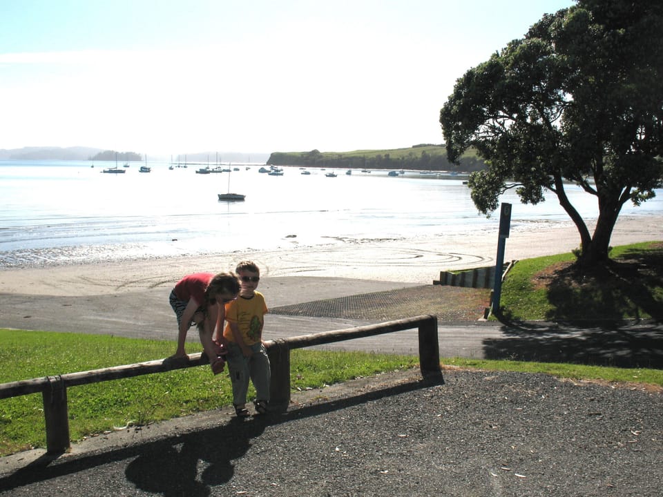 Algies Bay