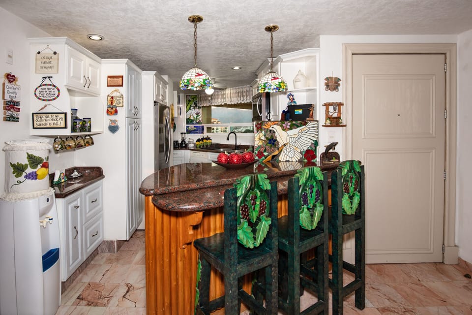 Breakfast Bar