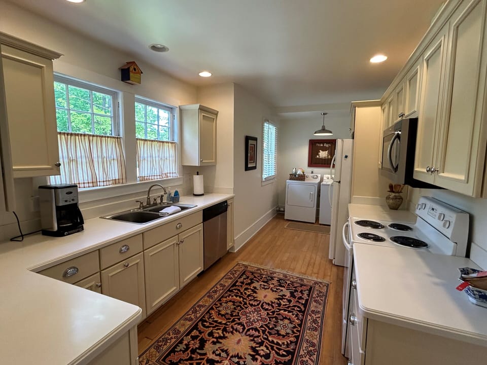 Fully equipped kitchen 
 