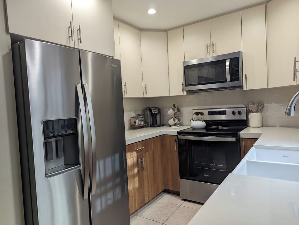New Kitchen with all new stainless steel appliances. 