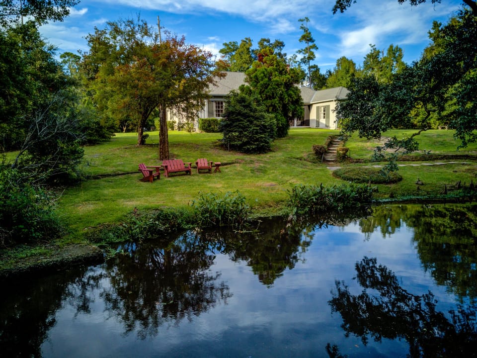 Rear Waterfront 