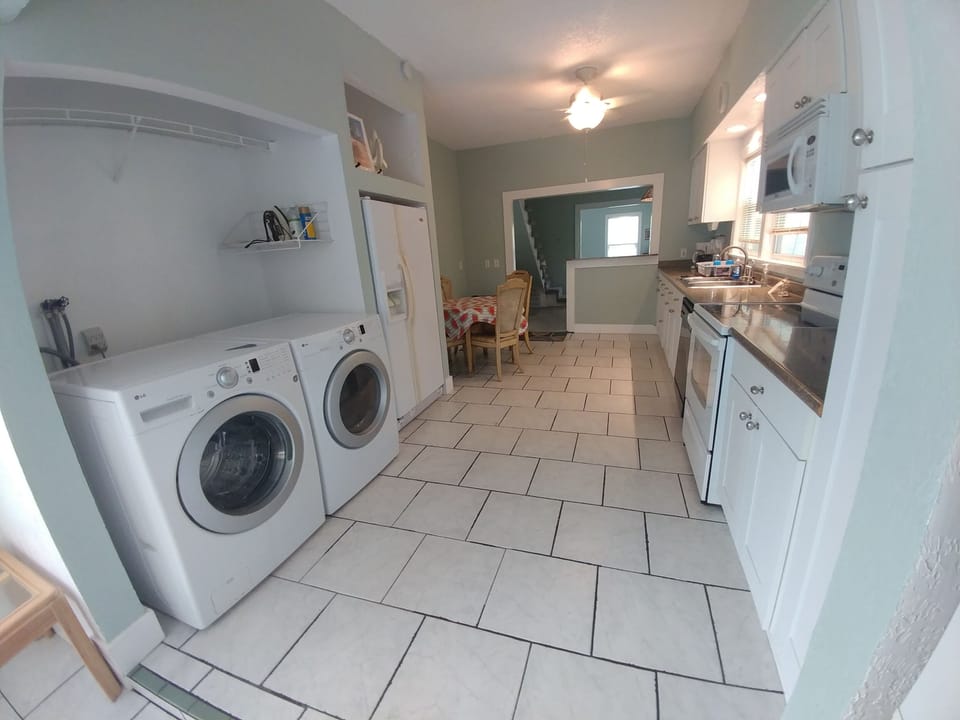 Large Front Loader Washer & Dryer