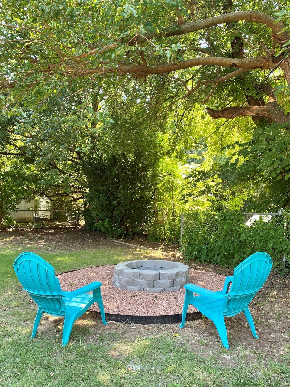 Backyard fire pit