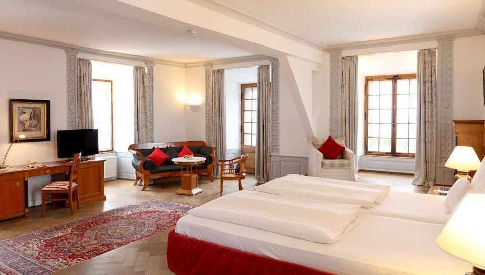 Select Comfort beds, minibar, in-room safe, individually decorated