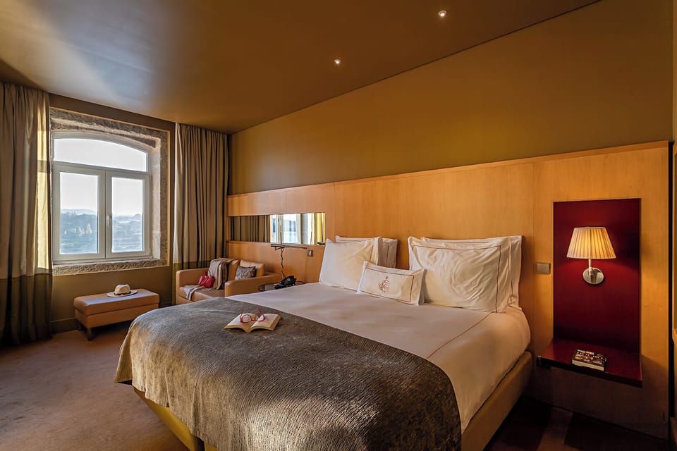 Superior Room (Executive) | Minibar, in-room safe, desk, blackout drapes
