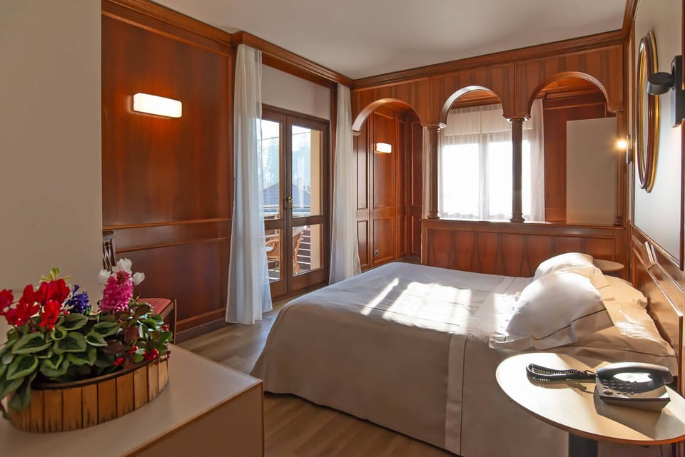 Premium bedding, memory foam beds, in-room safe, desk