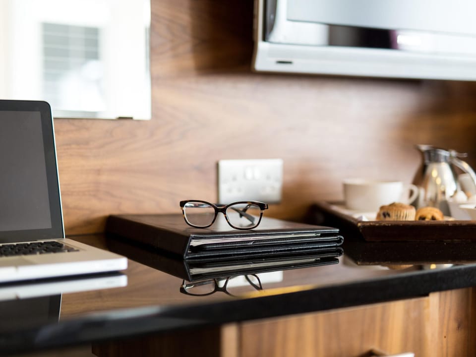 In-room safe, desk, soundproofing, iron/ironing board