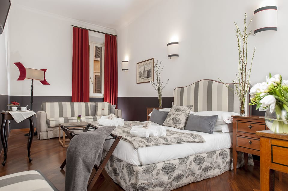 Comfort Double Room | Premium bedding, desk, iron/ironing board, free WiFi