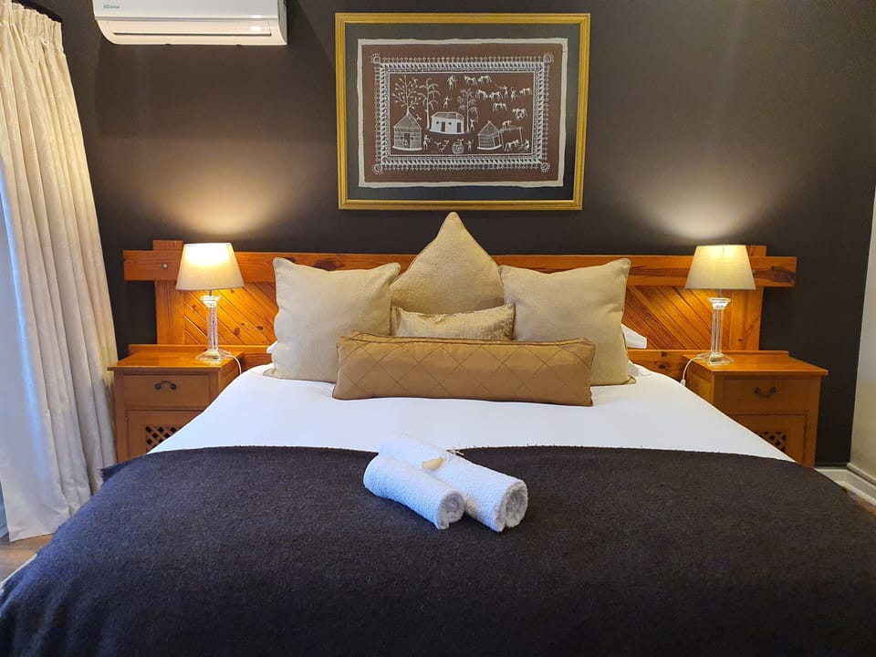 Superior Double or Twin Room, Ensuite | Premium bedding, minibar, in-room safe, desk