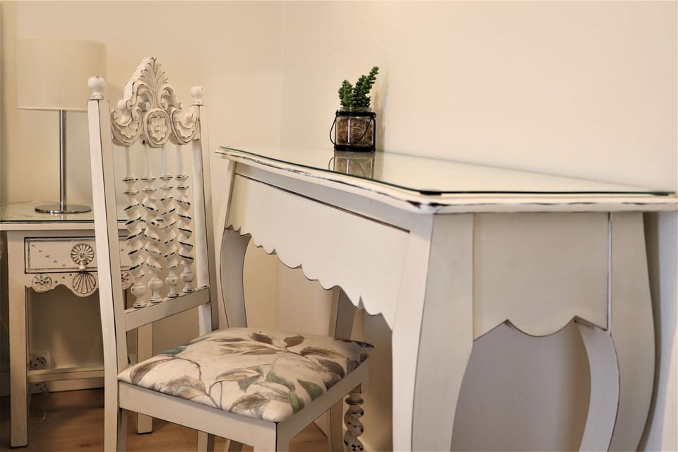 Superior Twin Room | Blackout drapes, WiFi (free), individually decorated, bed sheets